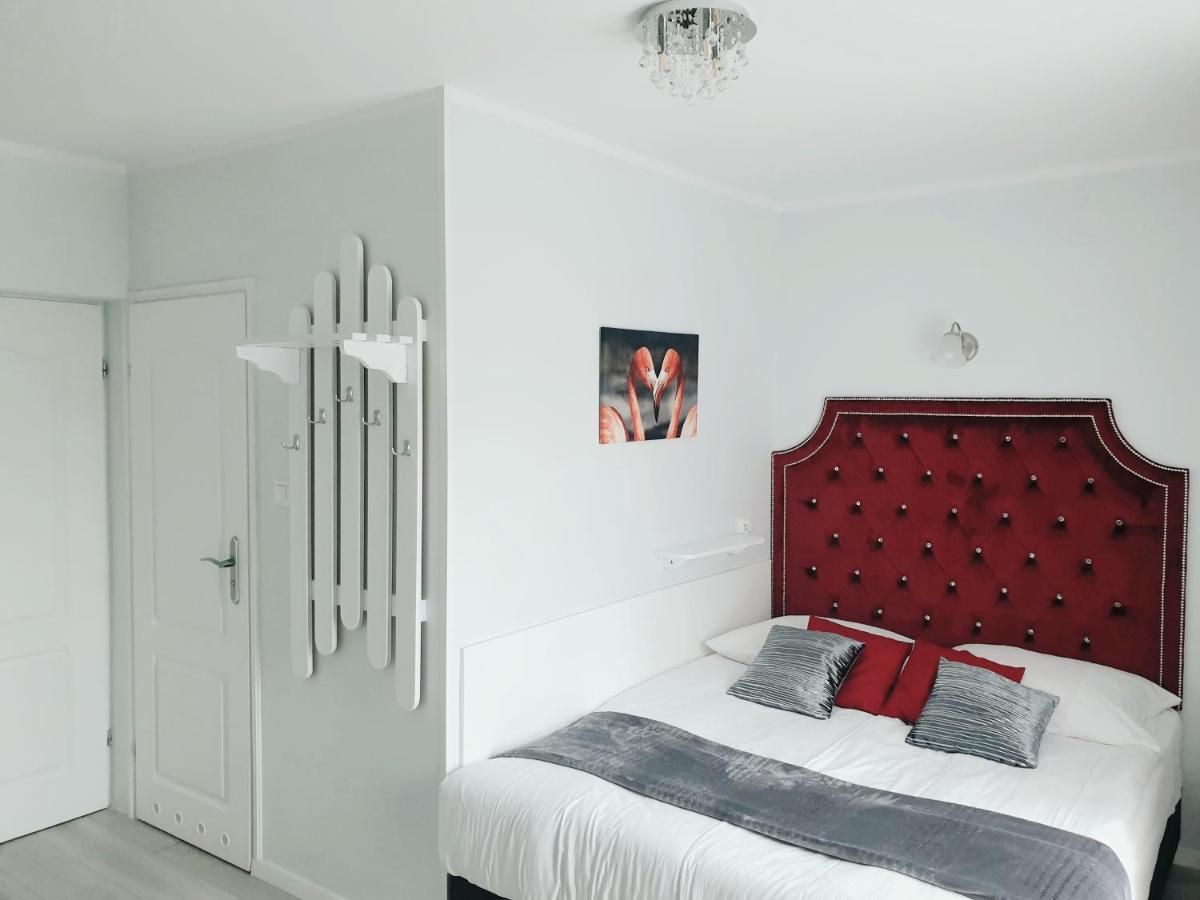 Solar Bed & Breakfast Karwia Exterior photo