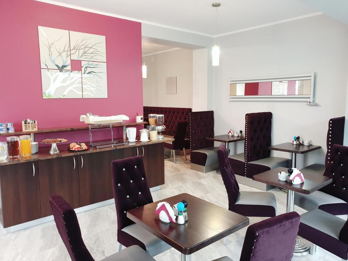 Solar Bed & Breakfast Karwia Exterior photo